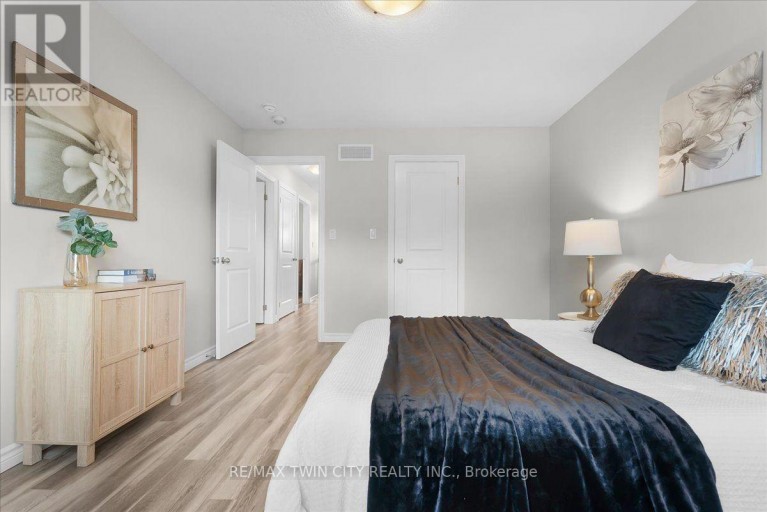 109 LINKS CRESCENT N, Woodstock (Woodstock - North), Ontario, N4T0K7