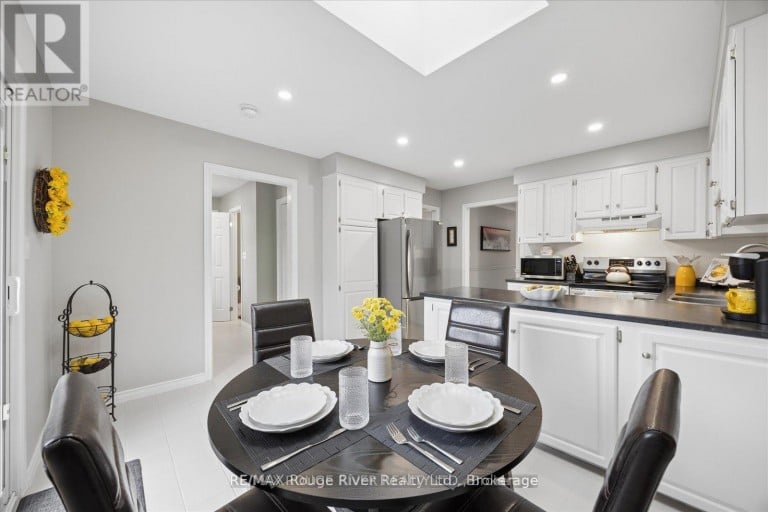 137 PRINGLE DRIVE, Whitby (Pringle Creek), Ontario, L1N6K4