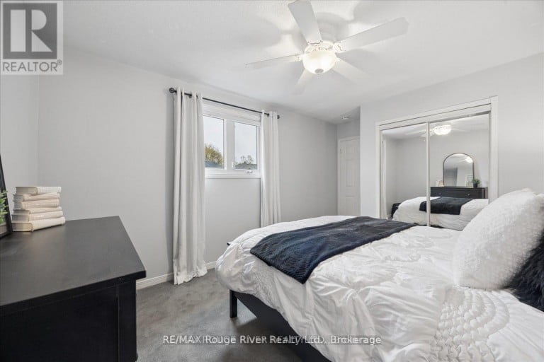 137 PRINGLE DRIVE, Whitby (Pringle Creek), Ontario, L1N6K4