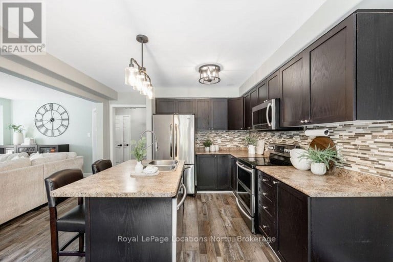 67 WESLEY AVENUE, Wasaga Beach, Ontario, L9Z0B9