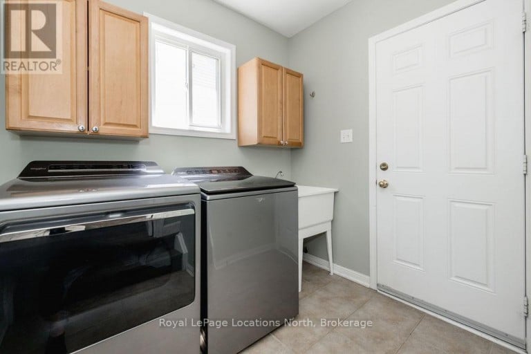 67 WESLEY AVENUE, Wasaga Beach, Ontario, L9Z0B9