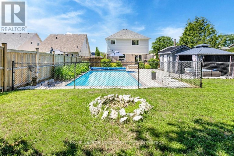 67 WESLEY AVENUE, Wasaga Beach, Ontario, L9Z0B9