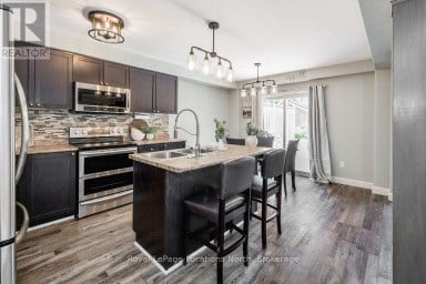 67 WESLEY AVENUE Wasaga Beach Ontario photo 6