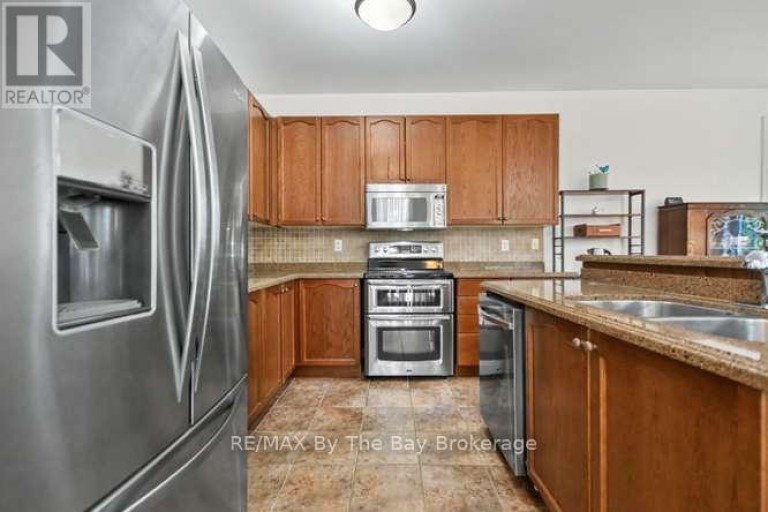 90 MEADOWLARK BOULEVARD, Wasaga Beach, Ontario, L9Z0B5