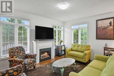 90 MEADOWLARK BOULEVARD Wasaga Beach Ontario photo 8