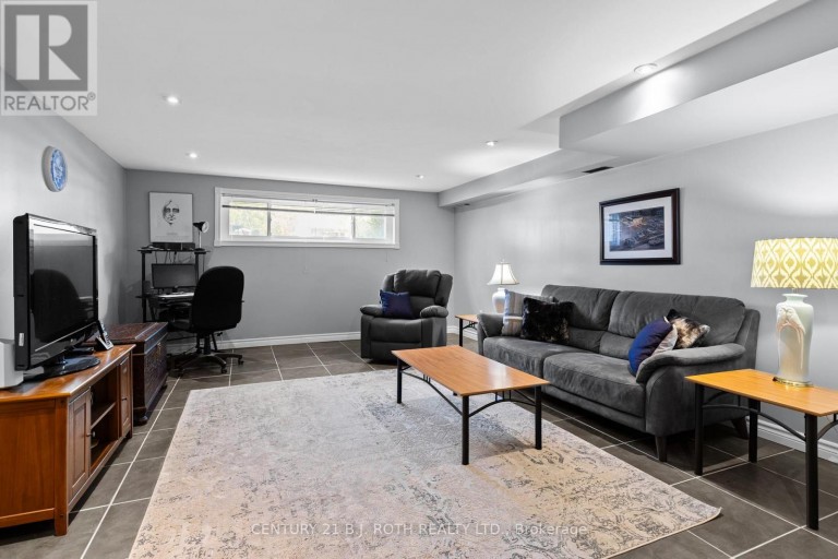 10 ANDREA CRESCENT, Orillia, Ontario, L3V6W5