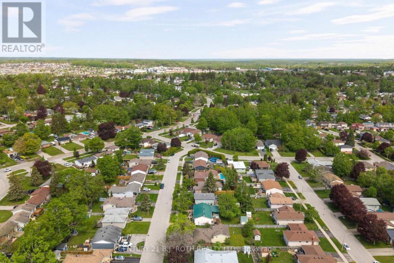 10 ANDREA CRESCENT, Orillia, Ontario, L3V6W5