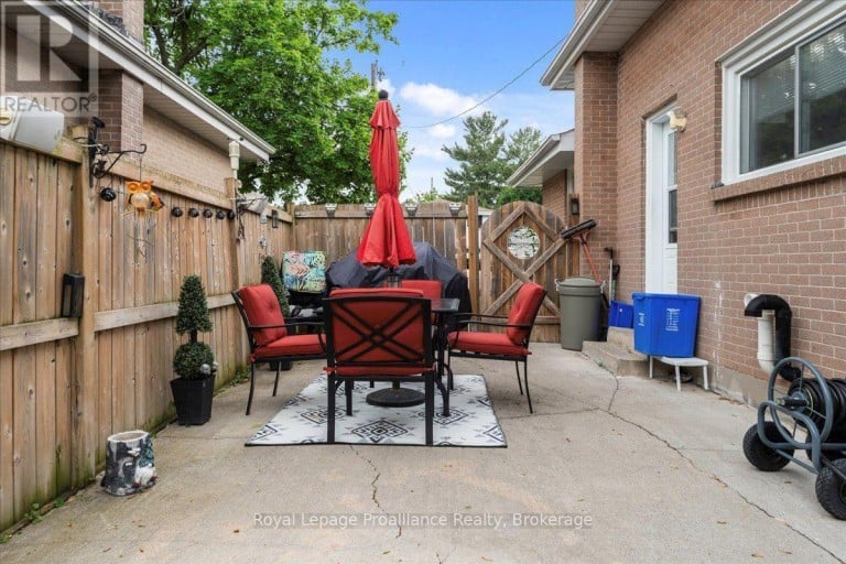 23 ALFRED DRIVE, Belleville (Belleville Ward), Ontario, K8N4M6