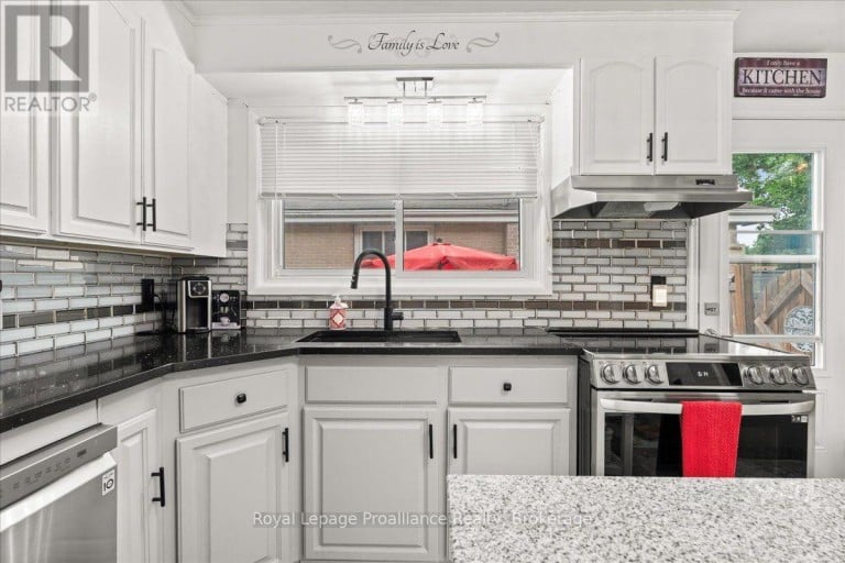 23 ALFRED DRIVE, Belleville (Belleville Ward), Ontario, K8N4M6