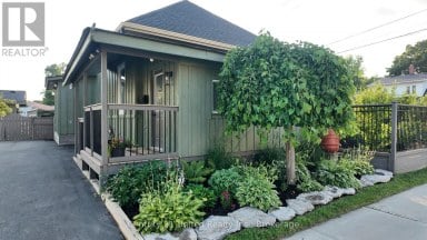 759 HURLEY STREET Peterborough (Otonabee Ward 1) Ontario photo 1