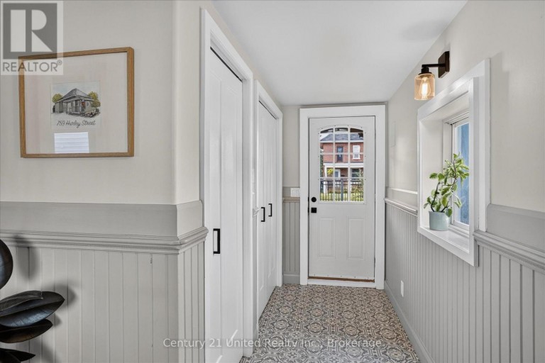 759 HURLEY STREET, Peterborough (Otonabee Ward 1), Ontario, K9J3B1