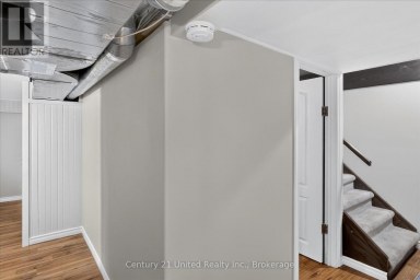 759 HURLEY STREET Peterborough (Otonabee Ward 1) Ontario photo 32
