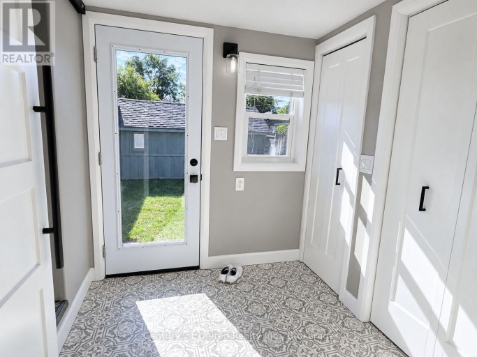 759 HURLEY STREET, Peterborough (Otonabee Ward 1), Ontario, K9J3B1
