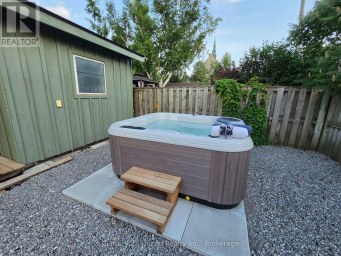759 HURLEY STREET Peterborough (Otonabee Ward 1) Ontario photo 41