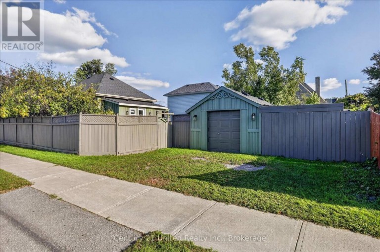 759 HURLEY STREET, Peterborough (Otonabee Ward 1), Ontario, K9J3B1