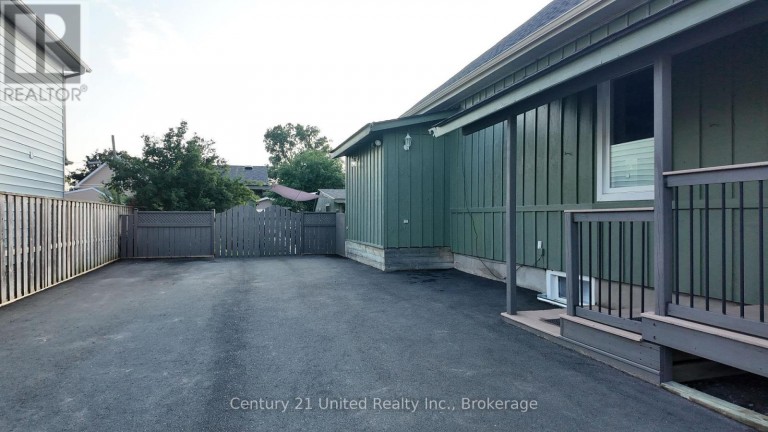 759 HURLEY STREET, Peterborough (Otonabee Ward 1), Ontario, K9J3B1