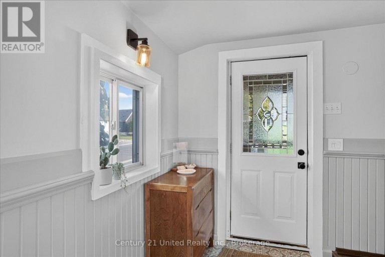 759 HURLEY STREET, Peterborough (Otonabee Ward 1), Ontario, K9J3B1