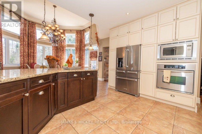 182 RIVER DRIVE, Petawawa, Ontario, K8A6W7