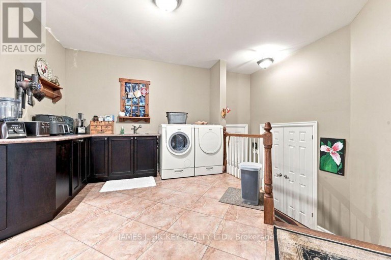 182 RIVER DRIVE, Petawawa, Ontario, K8A6W7