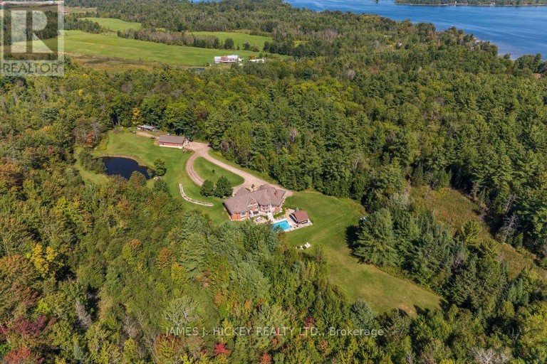 182 RIVER DRIVE, Petawawa, Ontario, K8A6W7