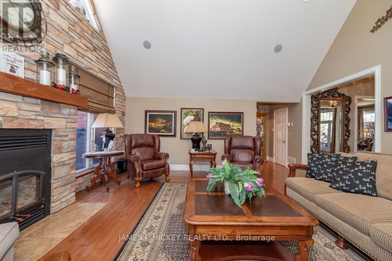 182 RIVER DRIVE, Petawawa, Ontario, K8A6W7