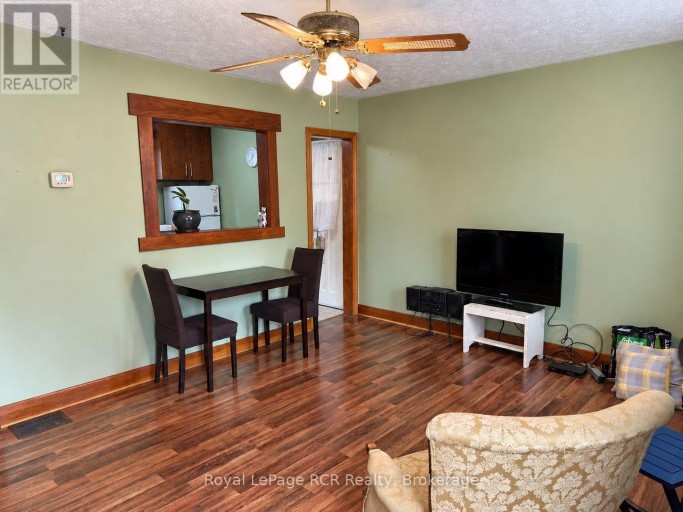 563 9TH STREET, Hanover, Ontario, N4N1M3