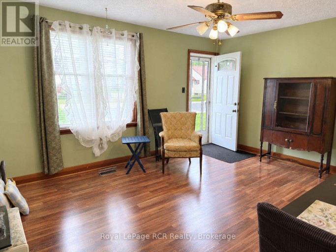 563 9TH STREET, Hanover, Ontario, N4N1M3