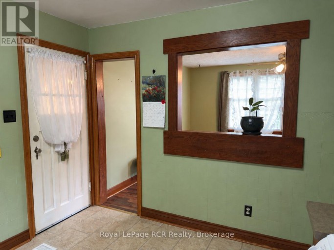 563 9TH STREET, Hanover, Ontario, N4N1M3