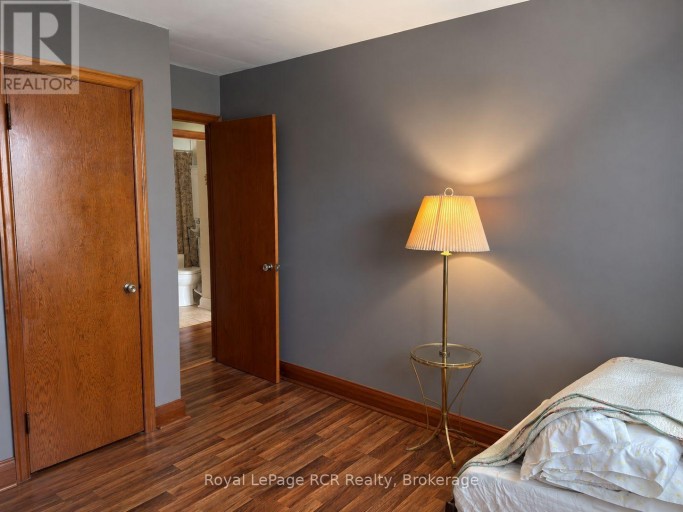 563 9TH STREET, Hanover, Ontario, N4N1M3