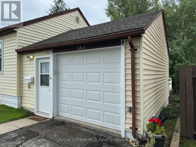 563 9TH STREET, Hanover, Ontario, N4N1M3