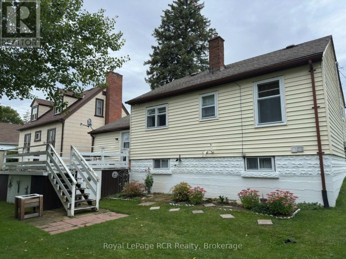 563 9TH STREET, Hanover, Ontario, N4N1M3