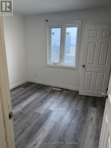 58 KINGSMERE CRESCENT, Brampton (Northwood Park), Ontario, L6X1Z4