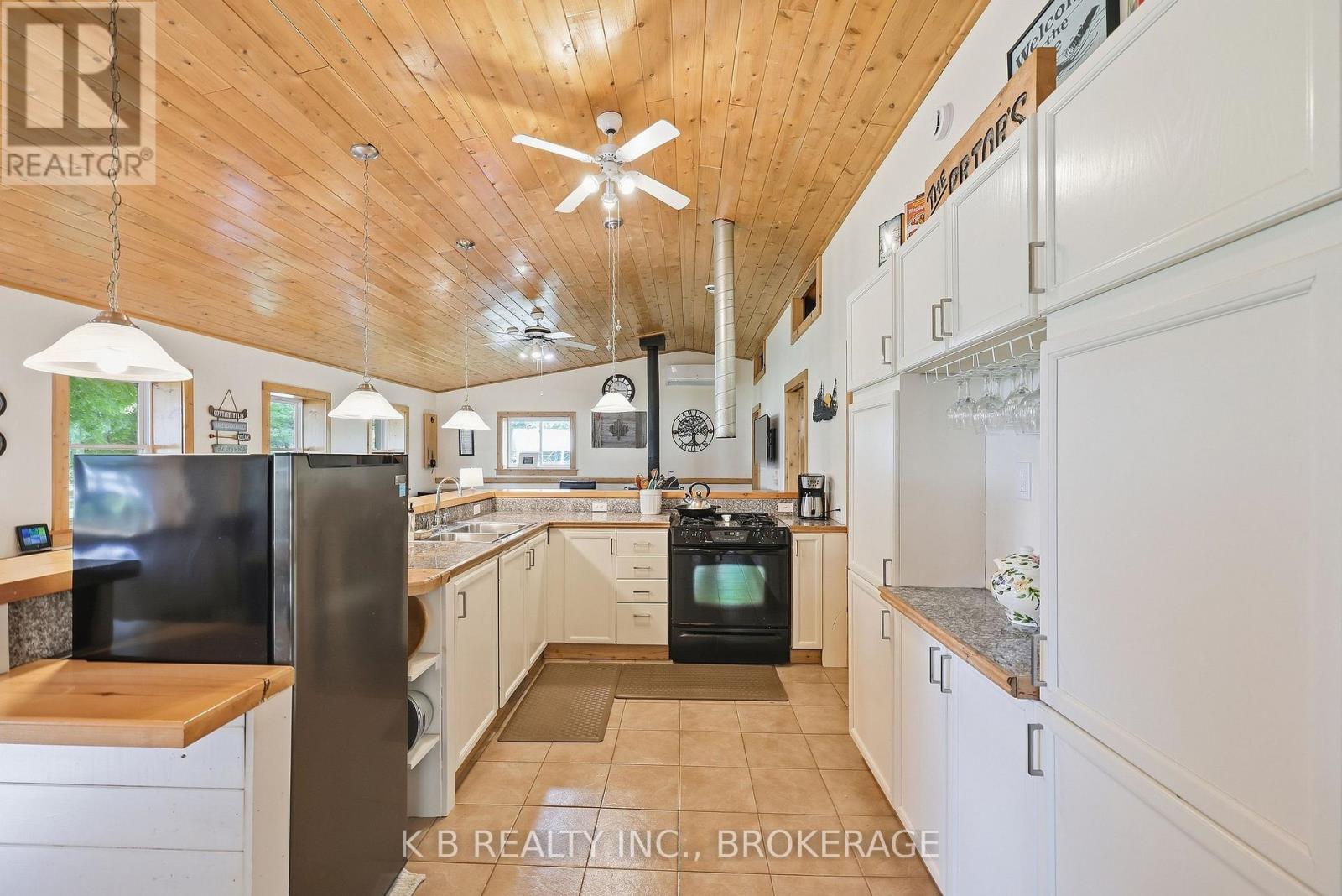 387 CHRISTIAN LANE, Stone Mills Ontario