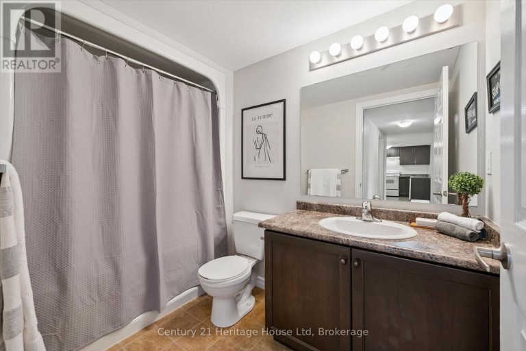 313 - 60 LYNNMORE STREET SW, Guelph (Pineridge/Westminster Woods), Ontario, N1L0J8