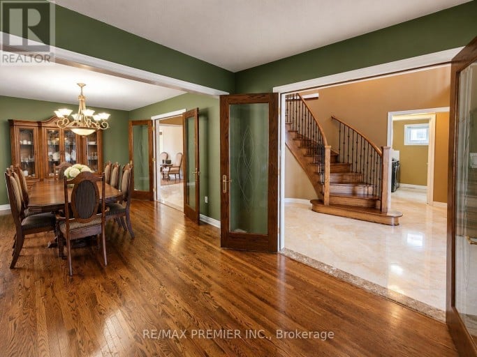 70 BILBERMAR DRIVE, Richmond Hill (Devonsleigh), Ontario, L4S1B9