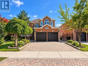 70 BILBERMAR DRIVE Richmond Hill (Devonsleigh) Ontario photo 2