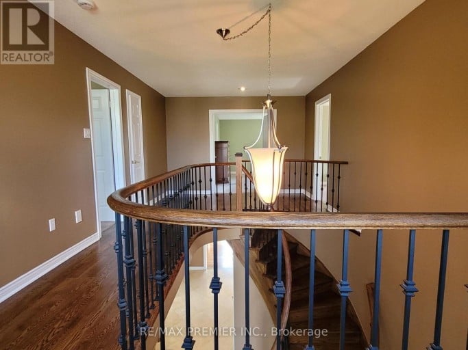 70 BILBERMAR DRIVE, Richmond Hill (Devonsleigh), Ontario, L4S1B9