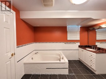 70 BILBERMAR DRIVE Richmond Hill (Devonsleigh) Ontario photo 42