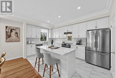 9 - 40 BAYNES WAY Bradford West Gwillimbury (Bradford) Ontario photo 13