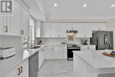 9 - 40 BAYNES WAY Bradford West Gwillimbury (Bradford) Ontario photo 15