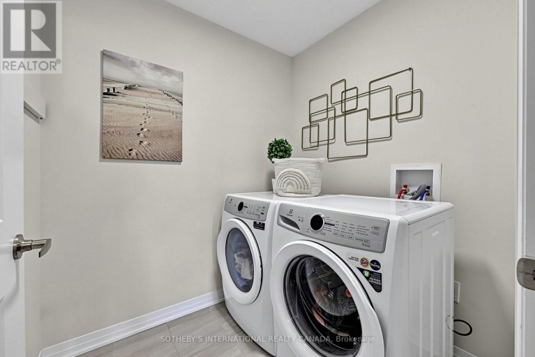 9 - 40 BAYNES WAY, Bradford West Gwillimbury (Bradford), Ontario, L3Z4M4