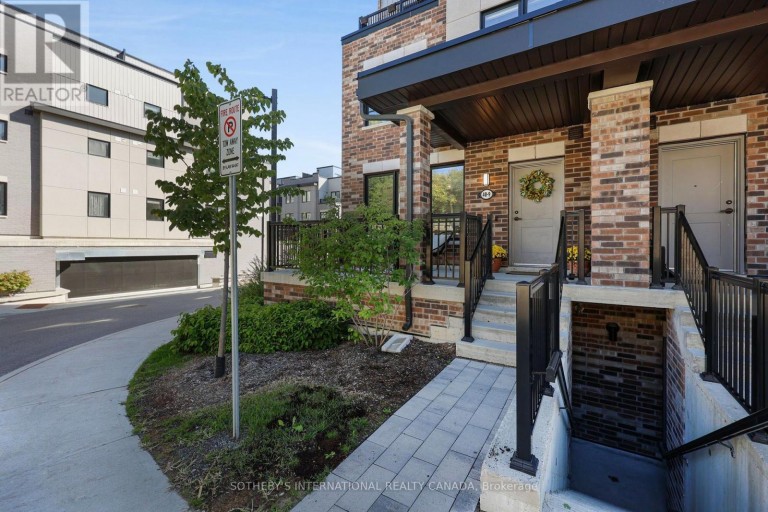 9 - 40 BAYNES WAY, Bradford West Gwillimbury (Bradford), Ontario, L3Z4M4