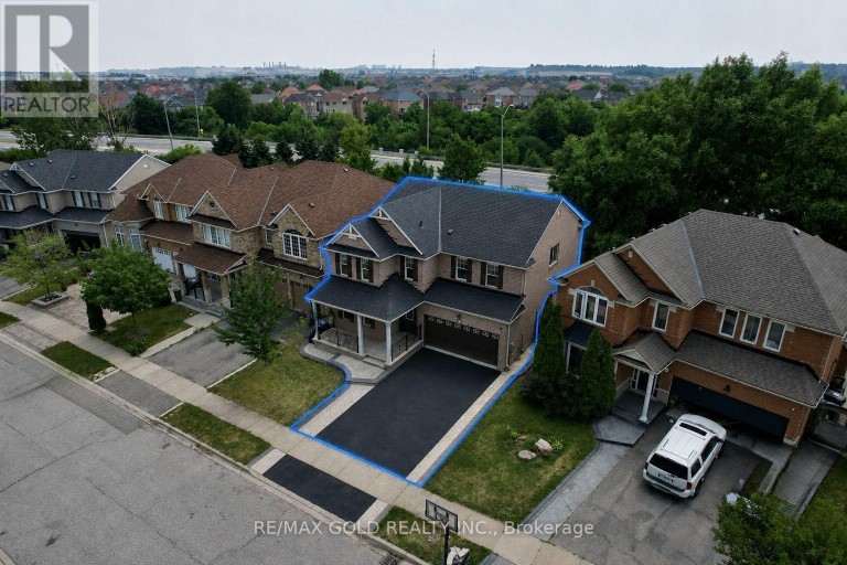 24 GANDER CRESCENT, Brampton (Vales of Castlemore), Ontario, L6P2J5