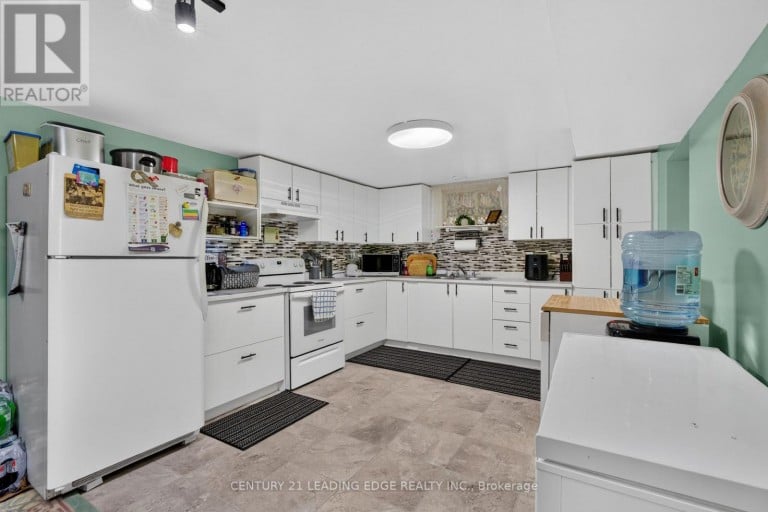 248 VICTORIA AVENUE N, Kawartha Lakes (Lindsay), Ontario, K9V4H1