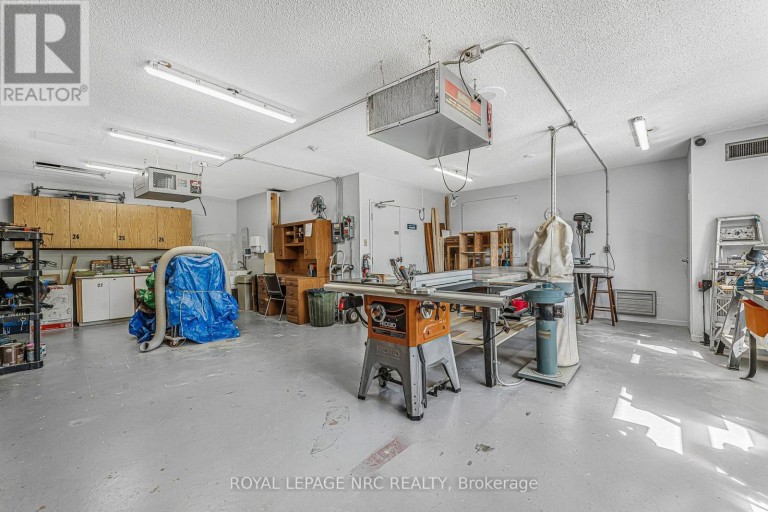 302 - 7 GALE CRESCENT, St. Catharines (E. Chester), Ontario, L2R7M8