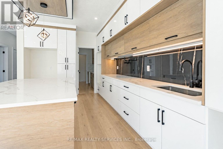 1292 HONEYWOOD DRIVE, London South (South U), Ontario, N6M0M1