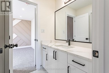 1292 HONEYWOOD DRIVE London South (South U) Ontario photo 26