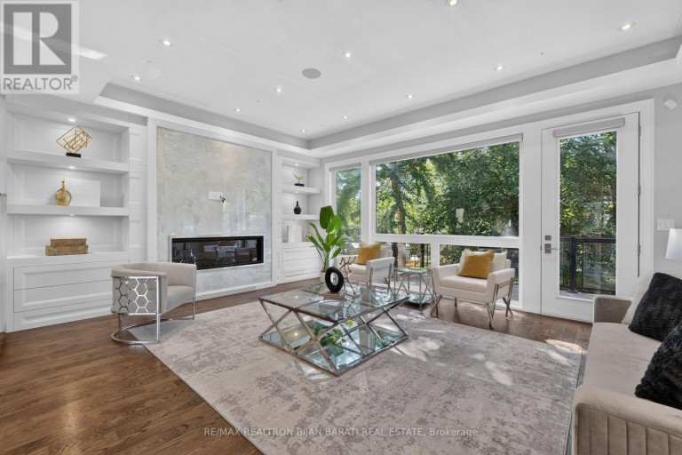 111 KINGSDALE AVENUE, Toronto (Willowdale East), Ontario, M2N3W5