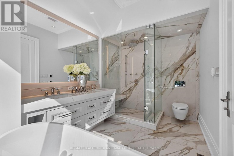 111 KINGSDALE AVENUE, Toronto (Willowdale East), Ontario, M2N3W5
