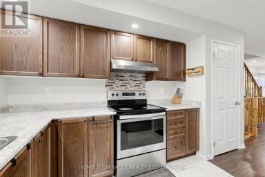 2725 DEPUTY MINISTER PATH Oshawa (Windfields) Ontario photo 12